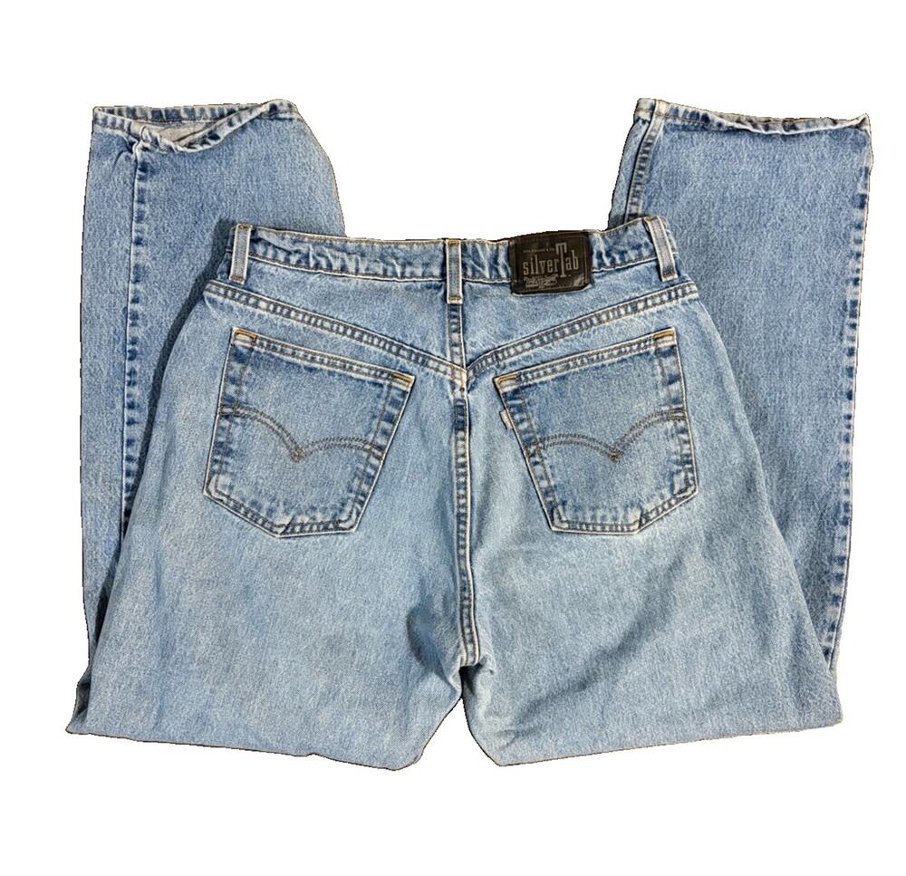 Vintage Women’s Levi’s Silver Tab Denim Jeans Size 32x30 Baggy Made In USA 90s